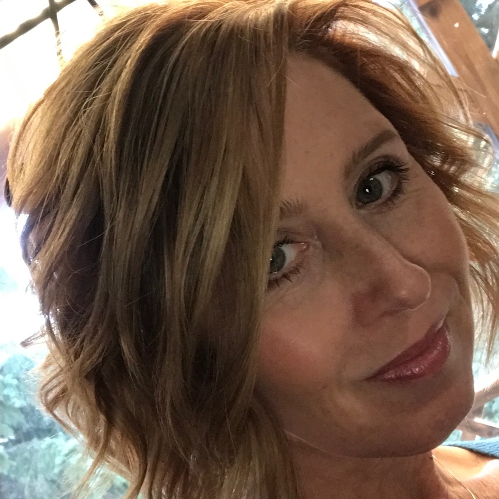 Meet your Posher, Michele